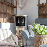 Suite-9