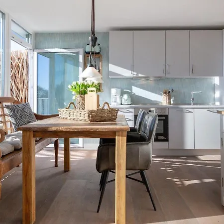 Suite-9 Apartment *
